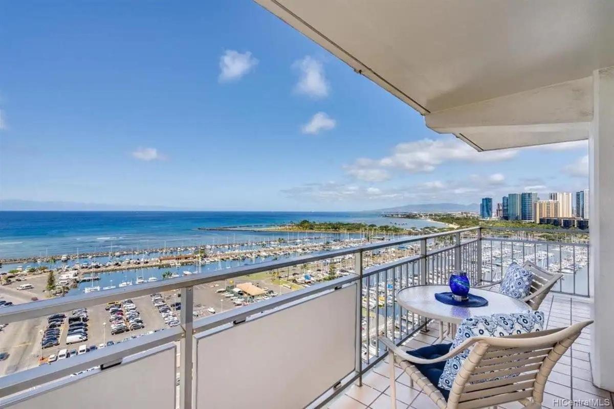 Ilikai #1743 Panoramic Views On Waikiki Beach Aparthotel Honolulu Luaran gambar